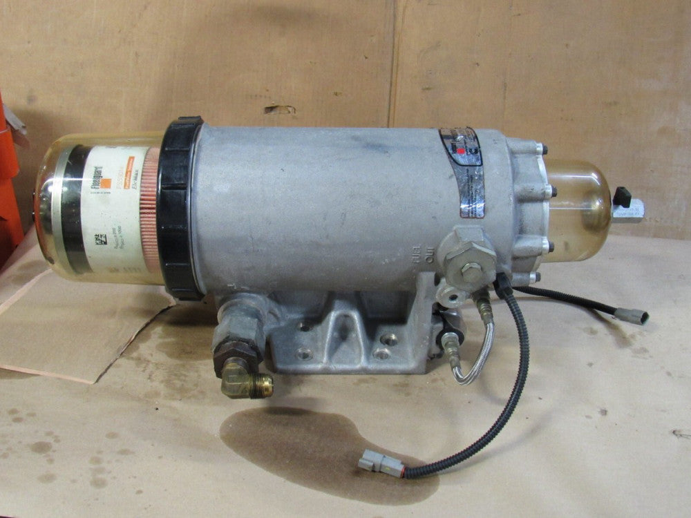 FLEETGUARD FUEL WATER SEPARATOR FH239 - USED