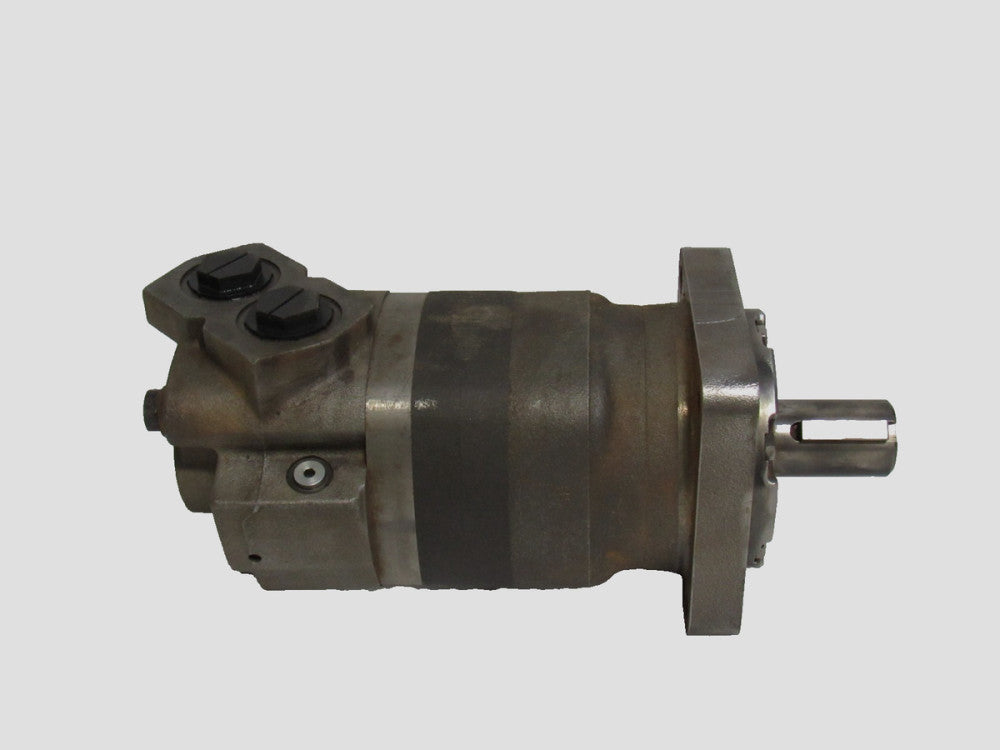 Eaton Char-Lynn 1121067 005 518T Hydraulic Motor 1-1/2" Shaft