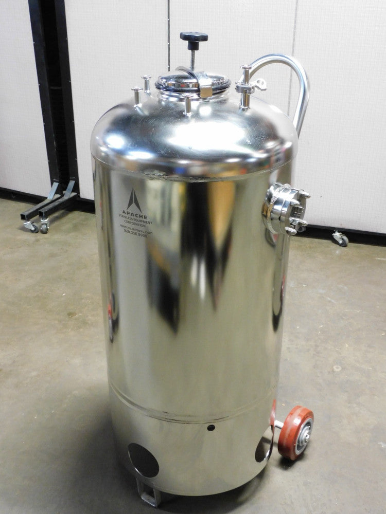 APACHE 180-37.4 STAINLESS PRESSURE VESSEL TANK 37.4 GAL 141.5 LITER 140PSI 100°F