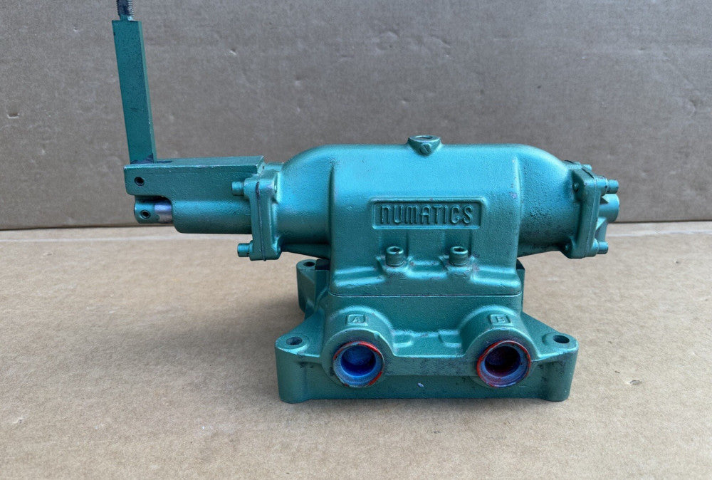 Numatics Hand Lever Valve 55HLS5430 Unused