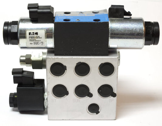 EATON VICKERS DG4V 3M 8C VM KUP5D G7 65 Hydraulic Directional Control Valve
