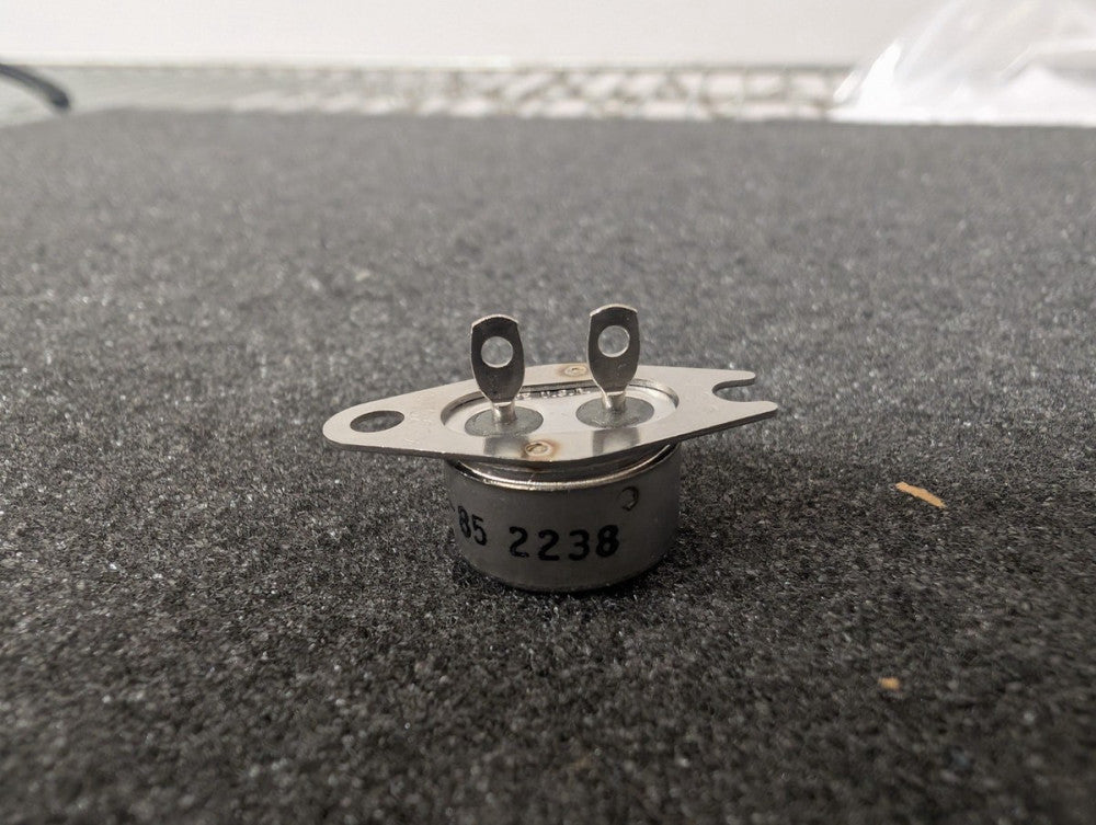 New, Klixon, 4344-145-85, 1/2 inch Disc Commercial Hermetic Snap-Disc Thermostat
