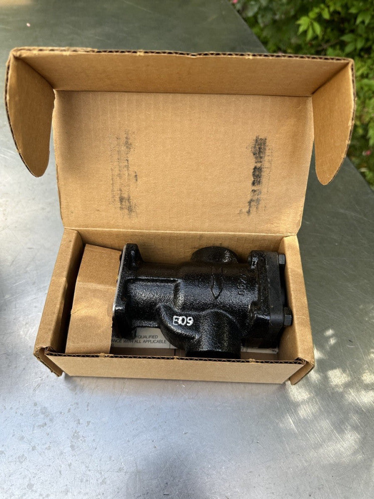 New ITT McDonnell & Miller SA47-101-102 P.A. Valve & Strainer Assembly 341600