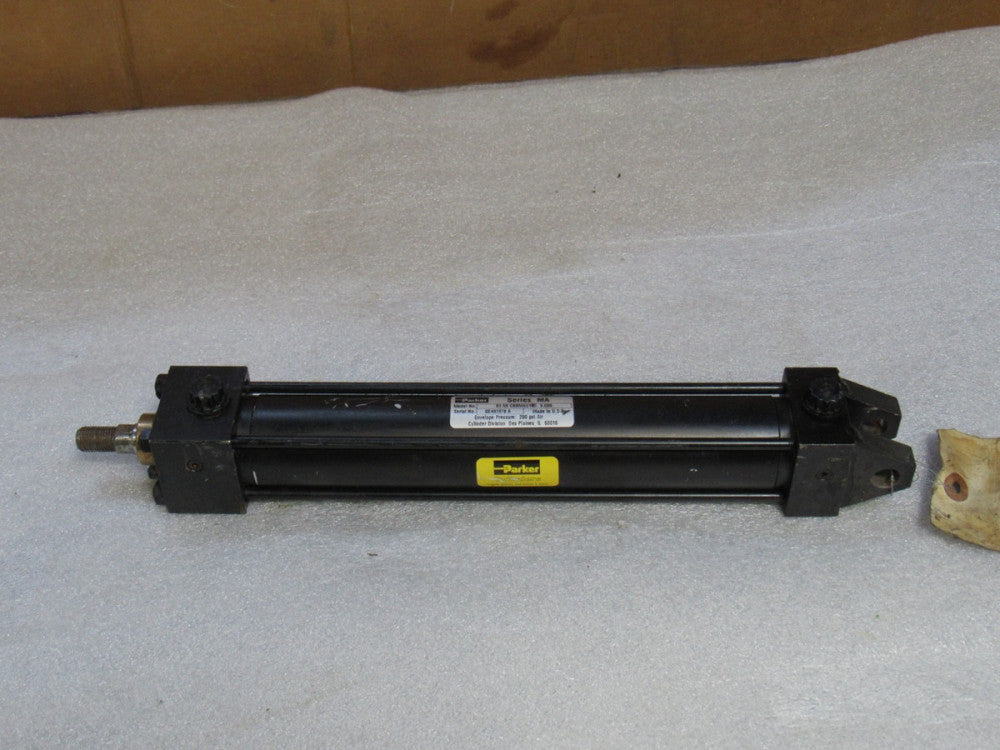 Parker Pnuematic Cylinder Series MA 01.50 CBBMAU18C 9.000 200PSI 9"Str 1-1/2"Bor