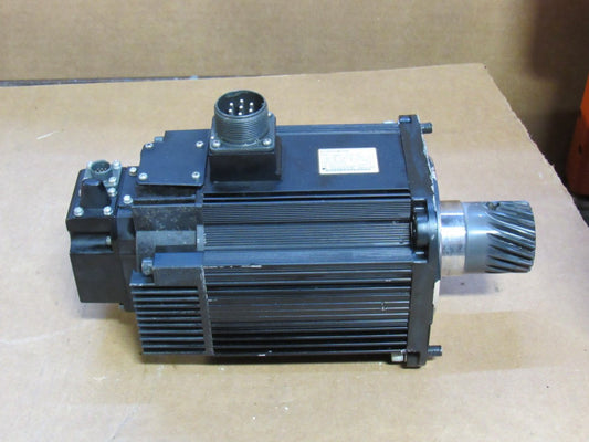 YASKAWA AC SERVO MOTOR SGMRS-13A2A-YR11 1300W 1500RPM 200V 8.34N•M 14A