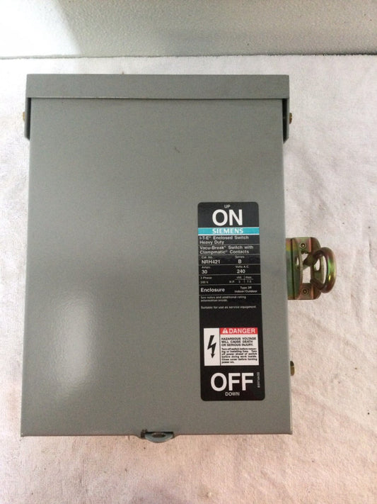 Siemens I-T-E NRH421 DISCONNECT SWITCH 30AMP 3P 240VAC