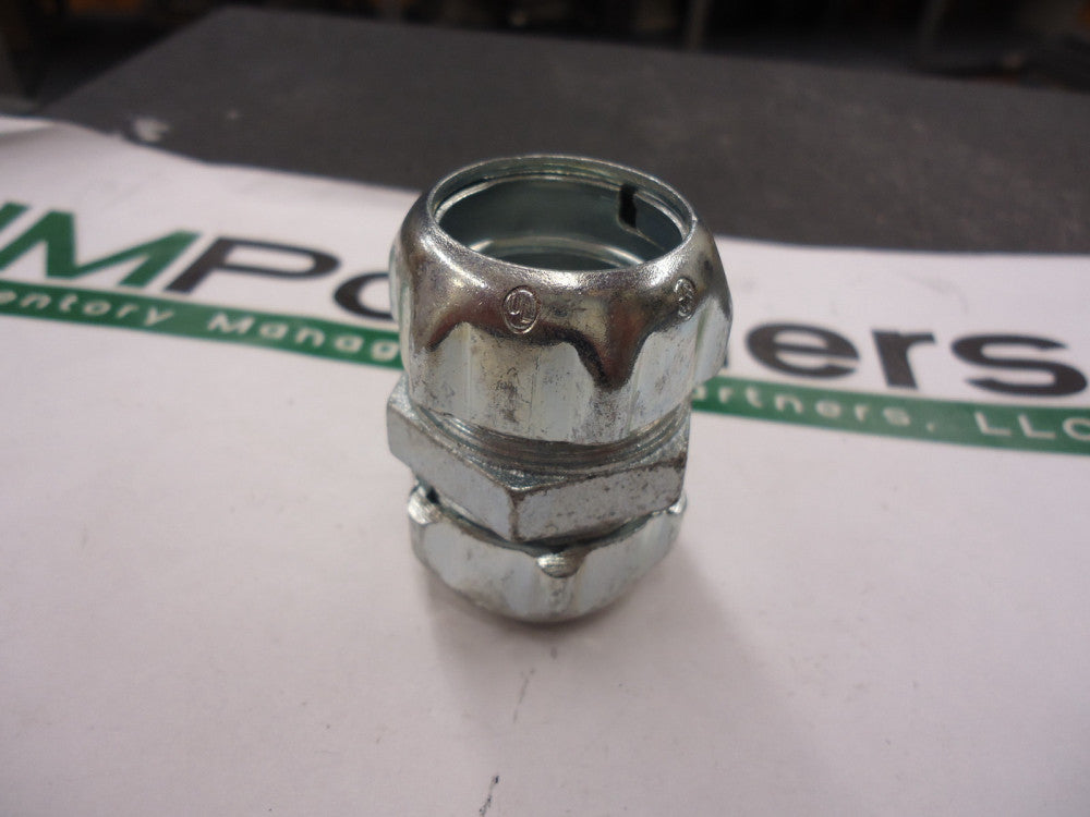 8220 Thomas & Betts 3/4" Threadless Conduit Fitting (Couplings) Brand New!
