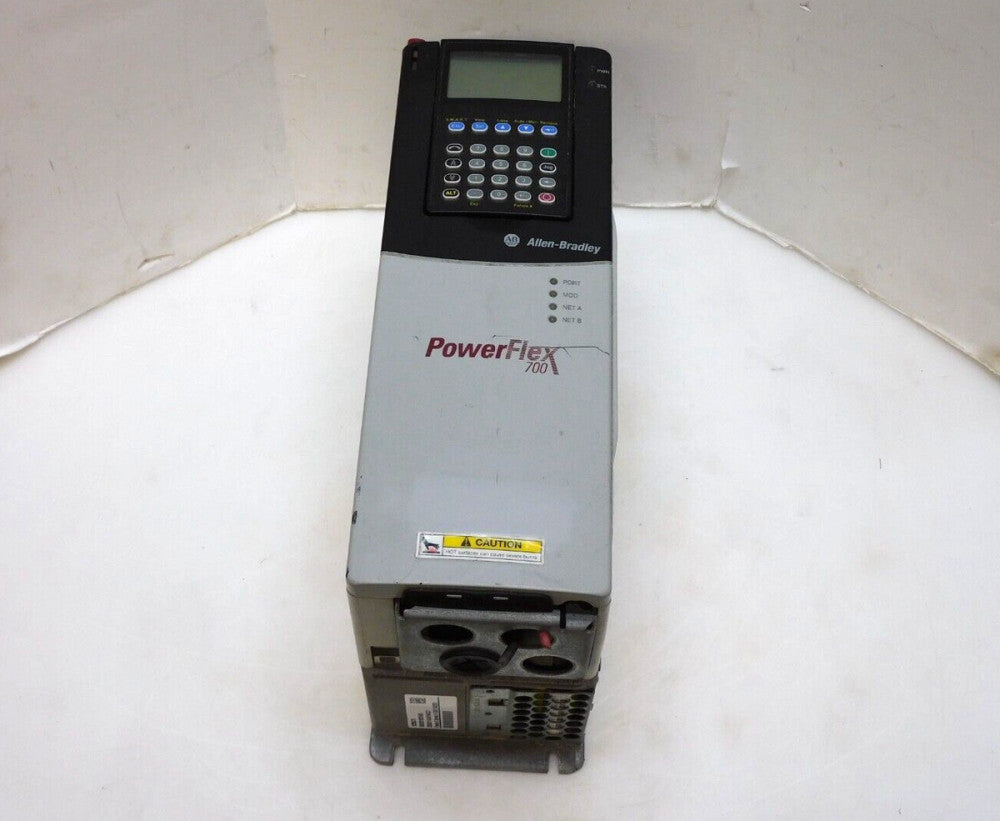 ALLEN BRADLEY POWERFLEX 700 7.5HP DRIVE 20BD011A3AYNACC1 FW 8.002