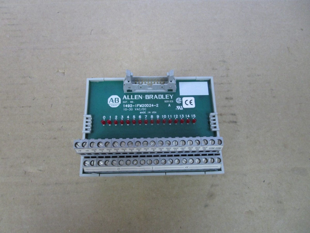 ALLEN BRADLEY INTERACE MODULE 1492-IFM20D24-2 SER A