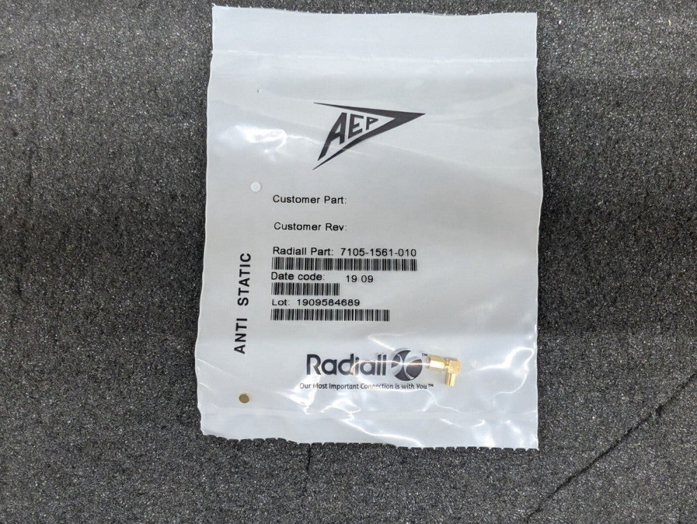 New, Radiall, 7105-1561-010, SSMC F RA NA SD .086