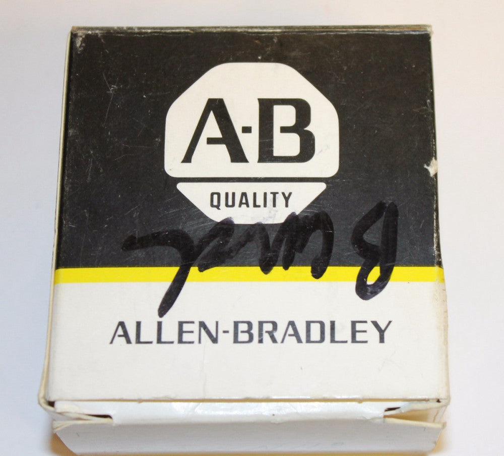 Allen Bradley (Box of 8) Relay Retaining Clips 700 HN112