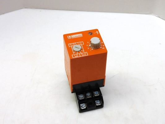 CROUZET SYRELEC LLR2 H INITIATE SWITCH RELAY 110VAC W/ BASE