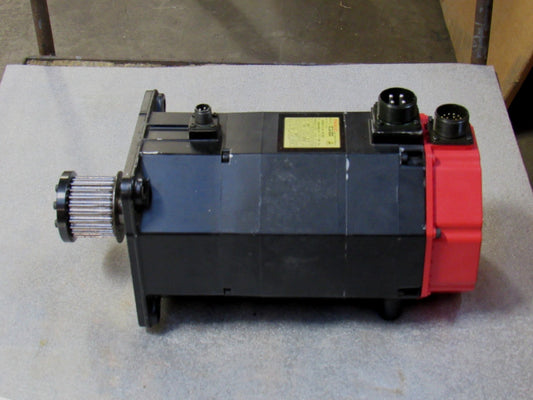 Fanuc Ac Servomotor A06B-0141-B180 ac12/2000 1.0Kw 3Ph 2000Rpm 275V 12Torque
