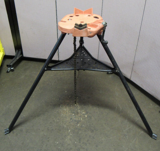 ROCKFORD RIDGID TYPE PORTABLE CHAIN VISE PIPE STAND TRISTAND CBTX083 1/8 TO 6"