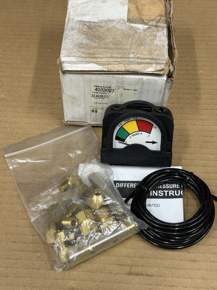 Hankison 4003023 Differential Pressure Gauge 23.4428-01 - Unused - Damaged Box