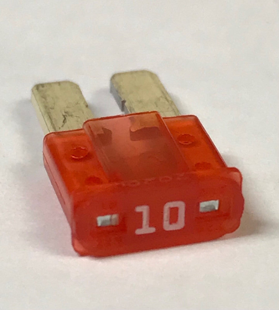 LOT OF (100) LITTELFUSE 0327010 YX2S MircoBLADE 32v Ag 10AMP RED Ruse Automotive