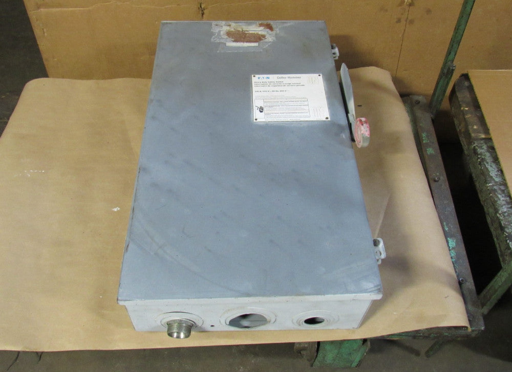 EATON CUTLER HAMMER NON-FUSIBLE HEAVY DUTY SAFETY SWITCH 200 A AMP 600VAC 250VDC