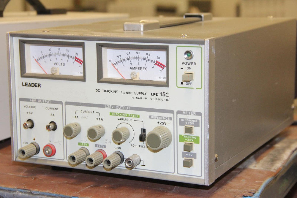 LEADER LPS 152 0-6V 0-5A, 0-25V 0-1A DC Tracking Power Supply Has Missing Knobs