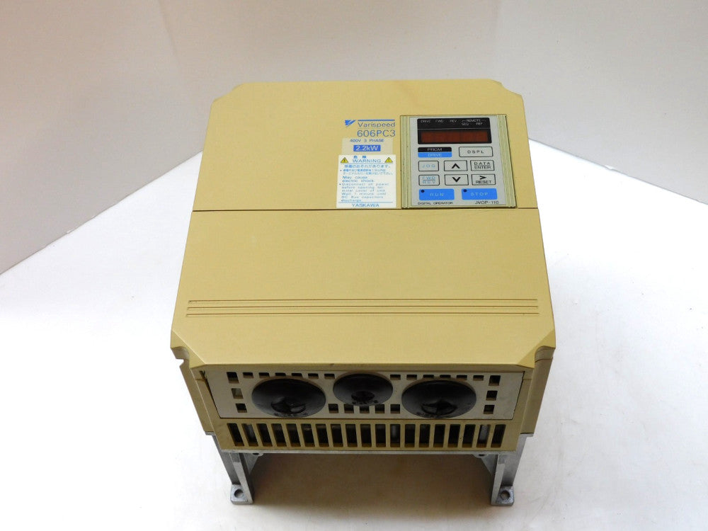 YASKAWA CIMR-PCA42P2 VARISPEED AC INVERTER DRIVE 606PC3 400V 2.2KW DAMAGED CASE