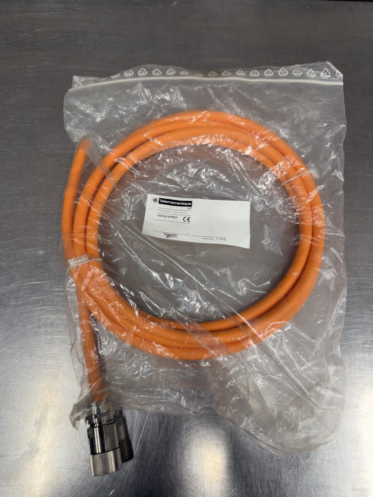 Telemecanique Schneider VW3S5101R30 3-Phase Stepper Motor Cable 3M - Unused
