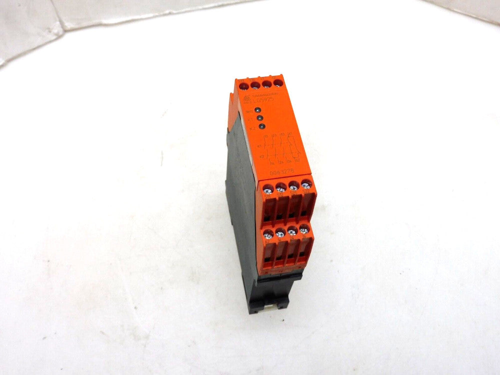 E. DOLD & SOHNE KG SAFEMASTER LG5925 EMERGENCY STOP MODULE  LG5925.48/900/61