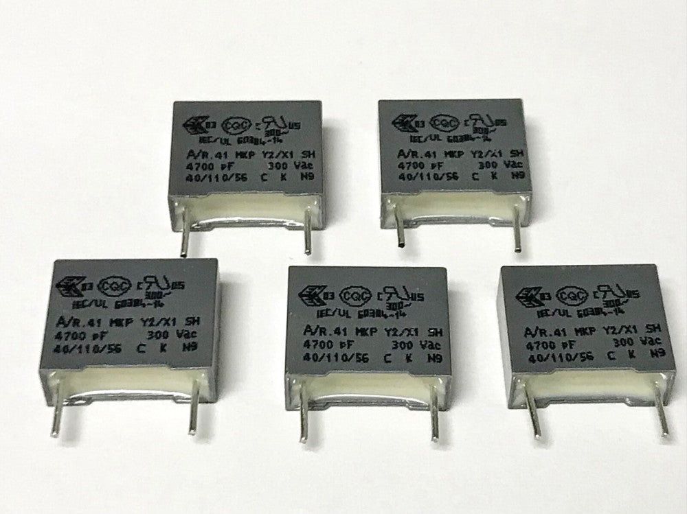 LOT OF 5 KEMET R413F147000M1M MKP Radio Noise Condenser 300 VAC 4700 PF 10 20%