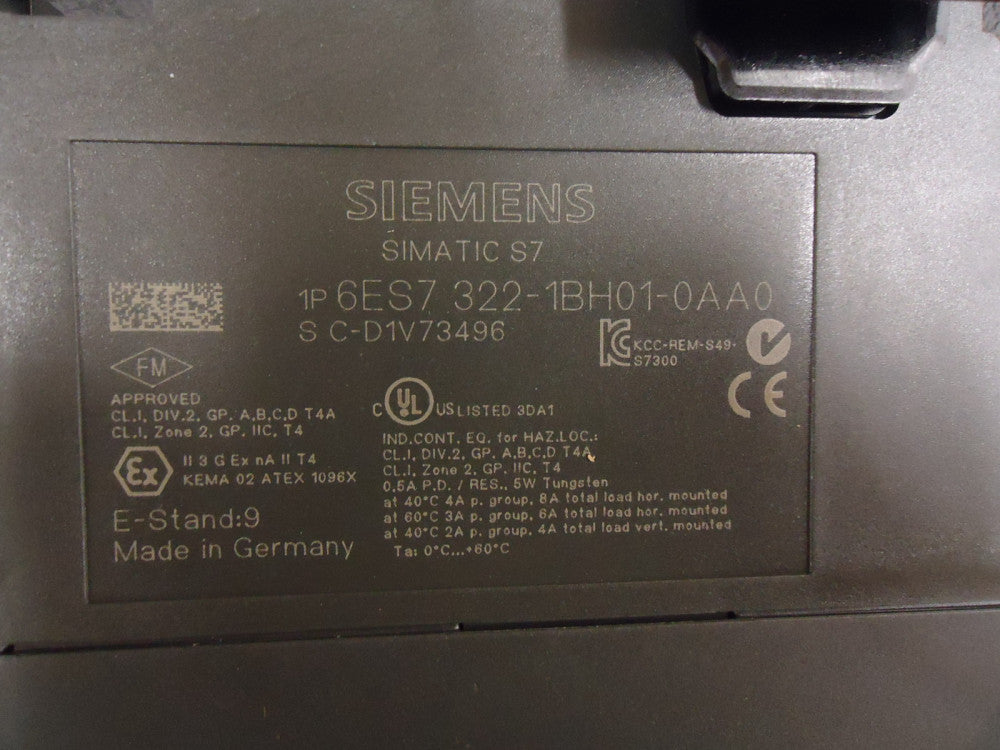 6ES7322-1BH01-0AA0 Siemens SIMATIC S7-300, DIGITAL OUTPUT SM 322 BRAND NEW!