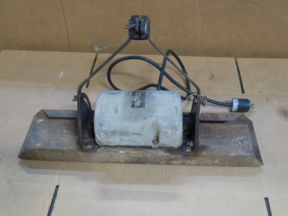 Syntron Electric Concrete Vibrator Type VF24 Style 1903 110V 24" x  5-3/8" Plate
