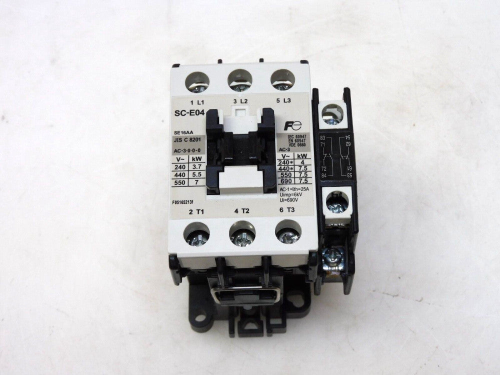 FUJI SC-E04 CONTACTOR 220/240V W/ SZ-AS1/T AUX CONTACT BLOCK & SZ-Z2 SURGE SUP