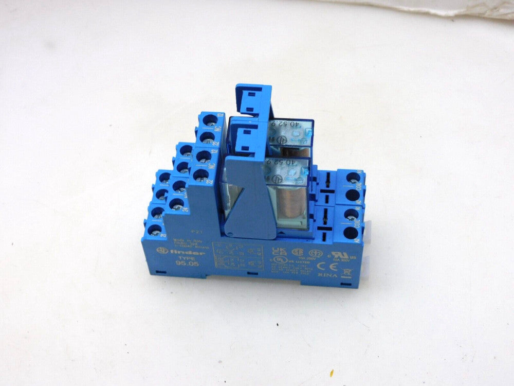 LOT OF 2 FINDER 40.52.9.024.0000 RELAY SOCKET 24VDC W/ 95.05 BASE 10A 250V