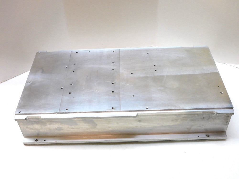 NO NAME ALUMINUM HEAT SINK SYNC 17-3/8" X 9-1/2" X 3-1/2" W/ STEEL BACK PLATE