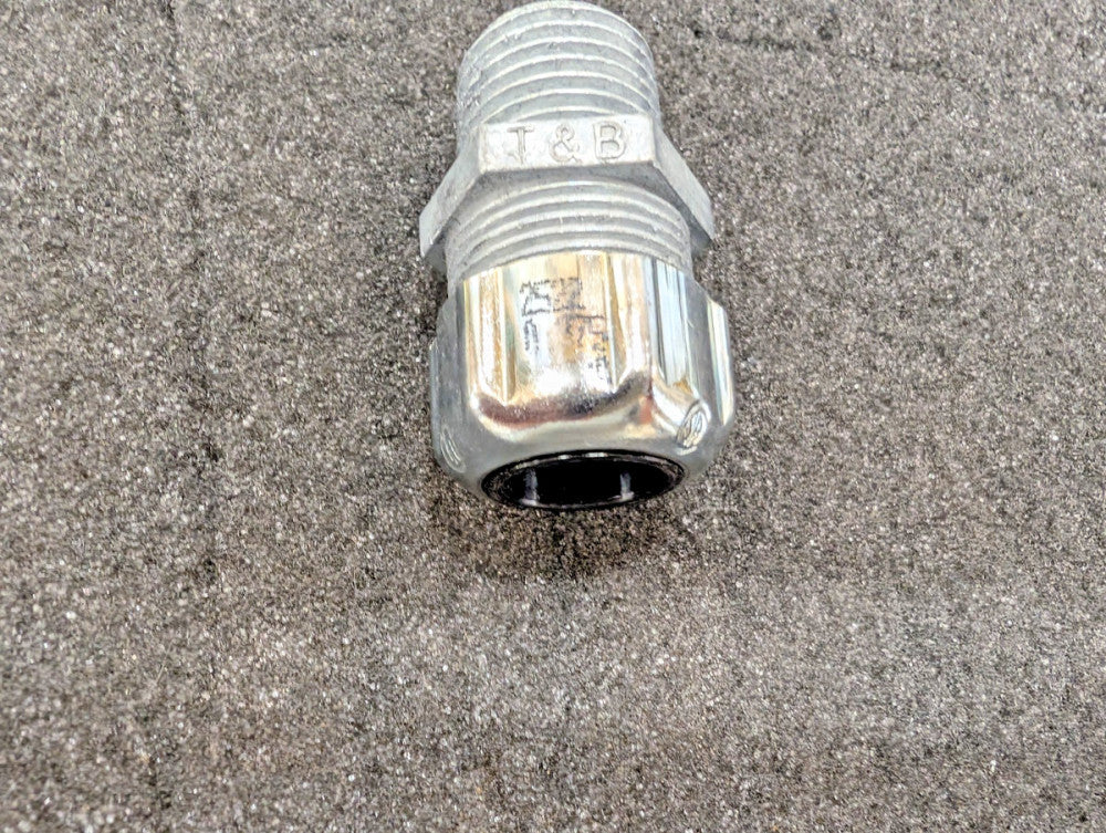 New, Thomas & Betts, 2522, Liquidtight Strain Relief CONNECTOR