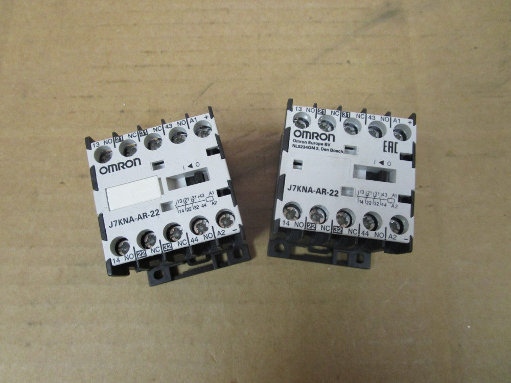 LOT OF 2 OMRON CONTACTOR J7KNA-AR-22 24V COIL AC15 3A