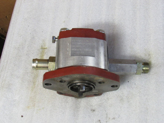 SALAMI HYDRAULIC PUMP 612771952 - USED