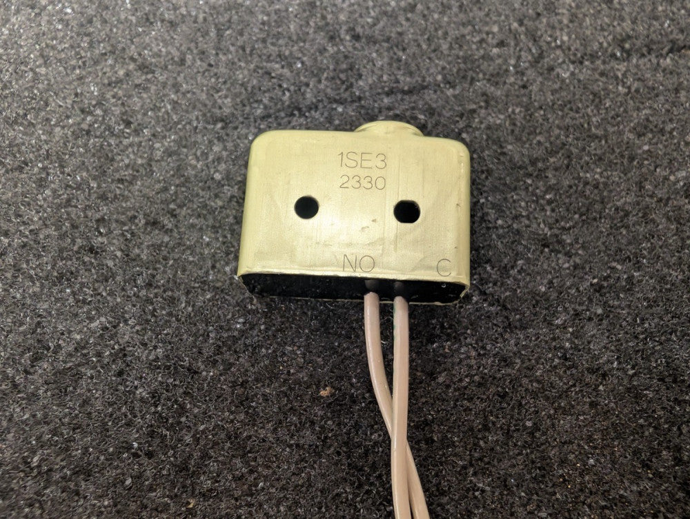 New, Honeywell, 1SE3, Basic / Snap Action Switches 5A @ 250 VAC SP OPEN CIRCUIT