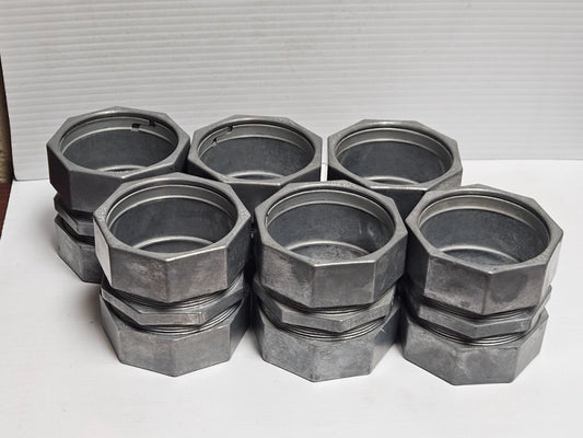 NEW LOT OF 6 REGAL COMPRESSION CONDUIT FITTING 617 2-1/2" EMT