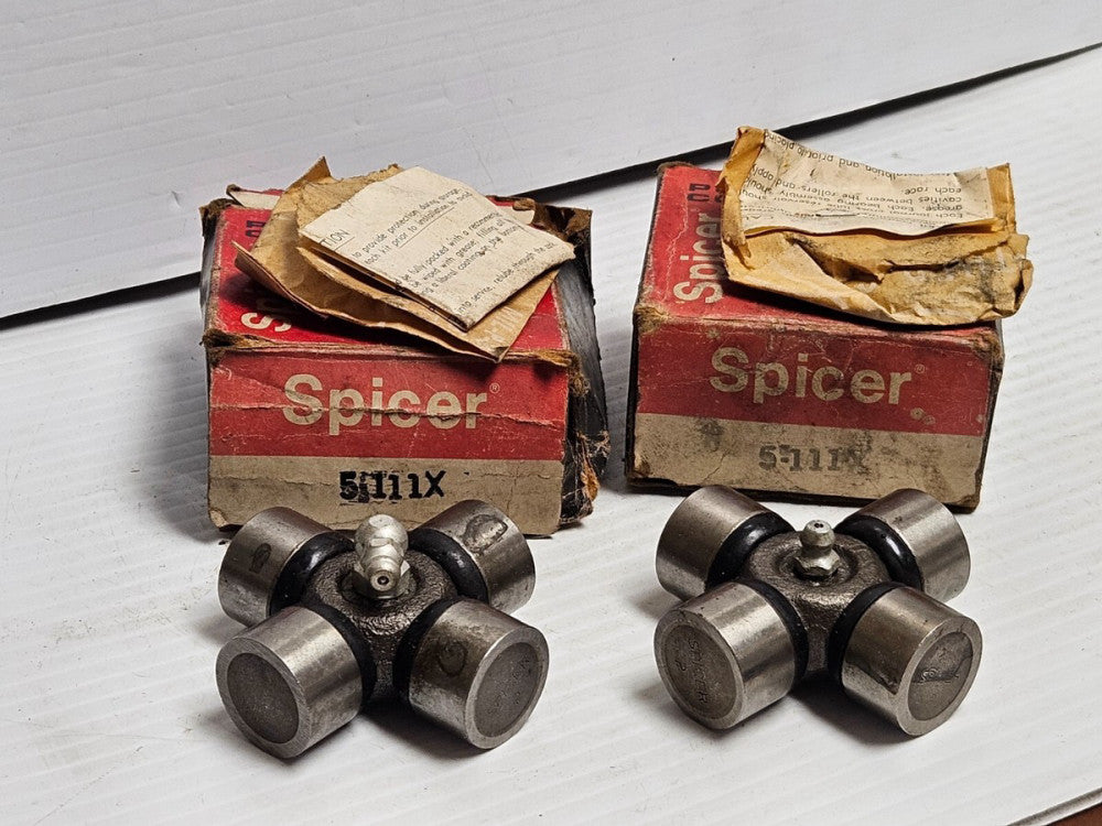 NEW LOT OF 2 SPICER UNIVERSAL U JOINT KIT 5-111X