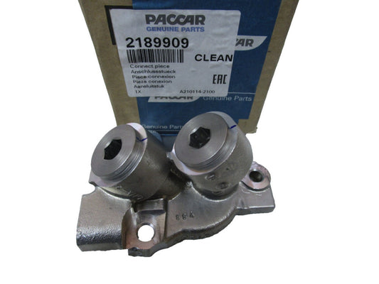 Paccar 2189909 Connector