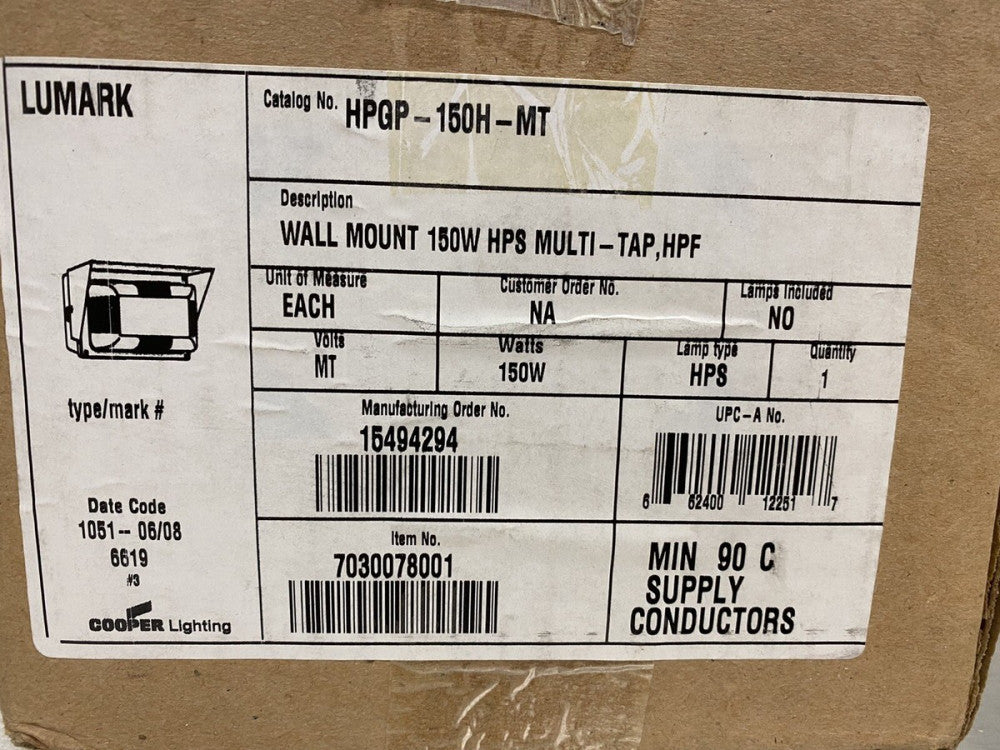 New in Box Cooper Lumark HPGP-150H-MT Wall Mount 150W HPS Multi-Tap HPS