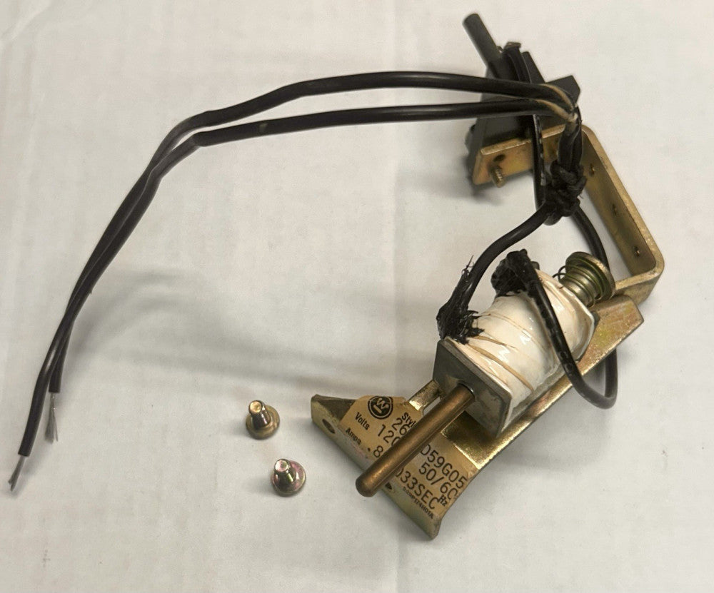CUTLER HAMMER WESTINGHOUSE 2606D59G19  120 VAC Type PB Shunt Trip Right Hand