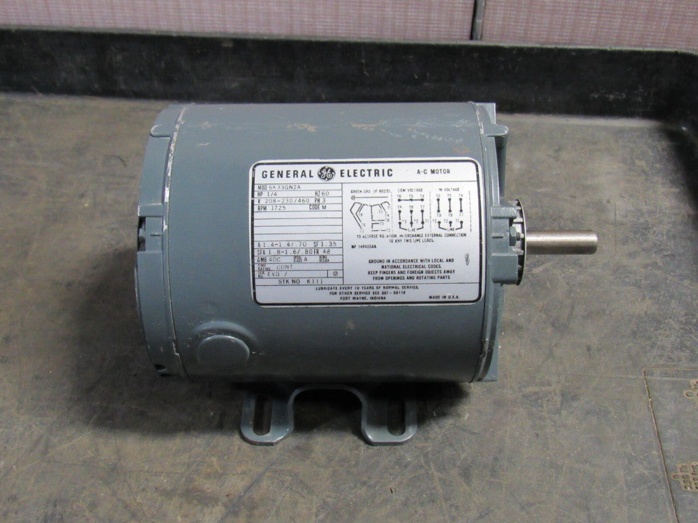 GE GENERAL ELECTRIC AC MOTOR K111 5K33GN2A 208-230/460V 1/4 HP 3PH 48 FRAME