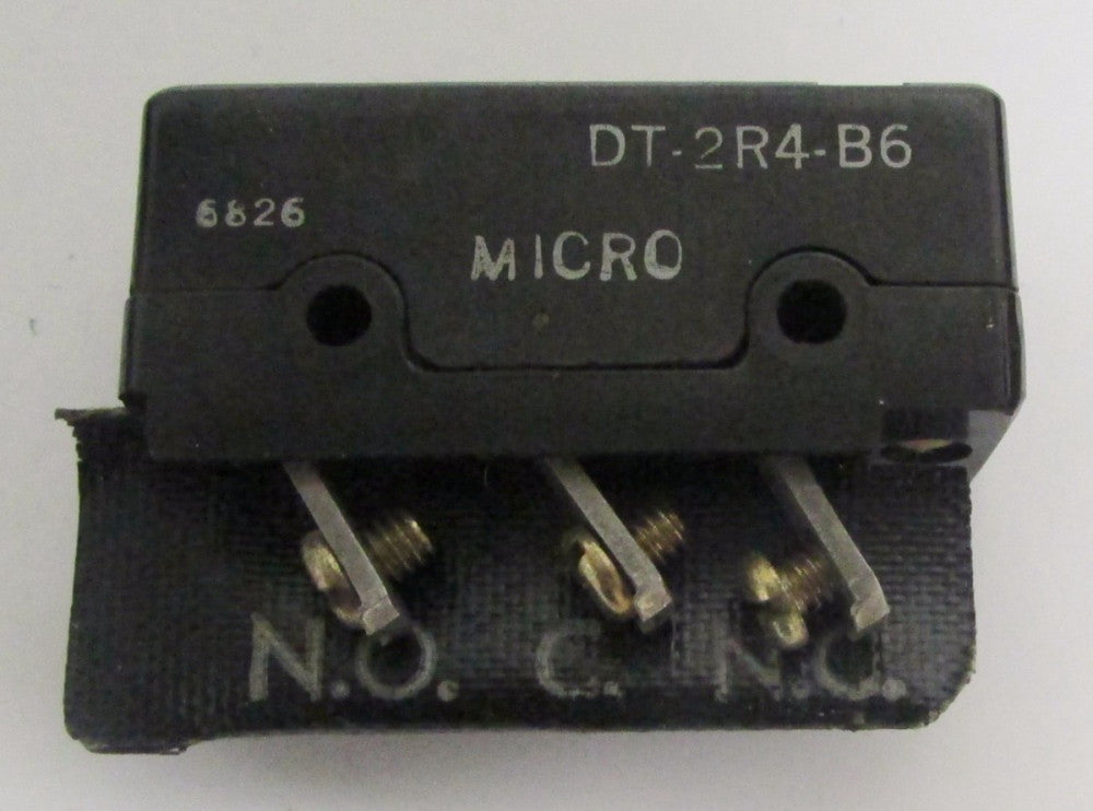 HONEYWELL MICROSWITCH DT 2R4 B6 10 Amp Switch 