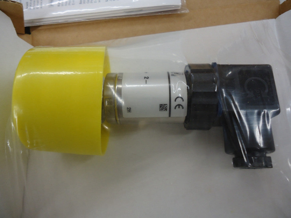 WIKA 4200104 Pressue Transmitter, SA-11 0…50psi Tri-Clamp Dn 1 BRAND NEW!