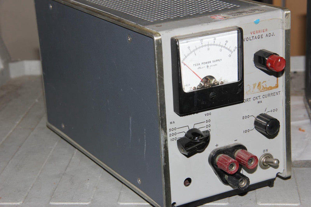 HP HEWLETT PACKARD 723A Vernier Adjustable Power Supply