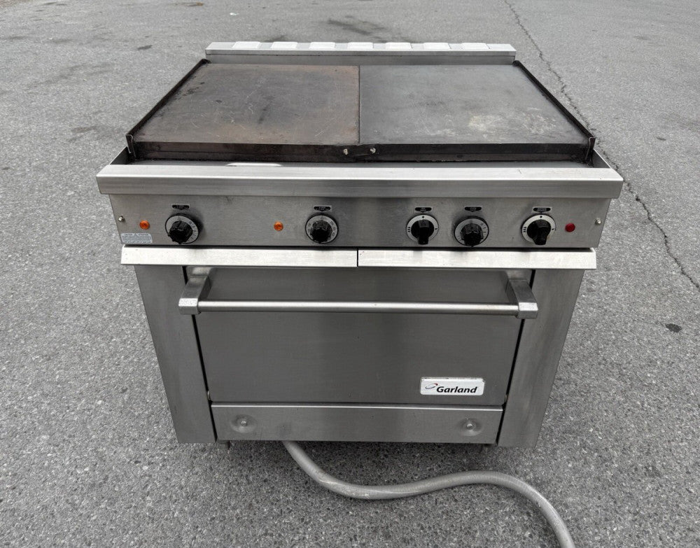 Garland 36ER36 All Purpose Electric Top Stove Range with Oven - 3PH 208V