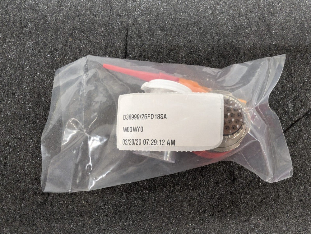 New, ICC, D38999/26FD18SA, Circular MIL Spec Connector 18P Sz 15 Straight Plug
