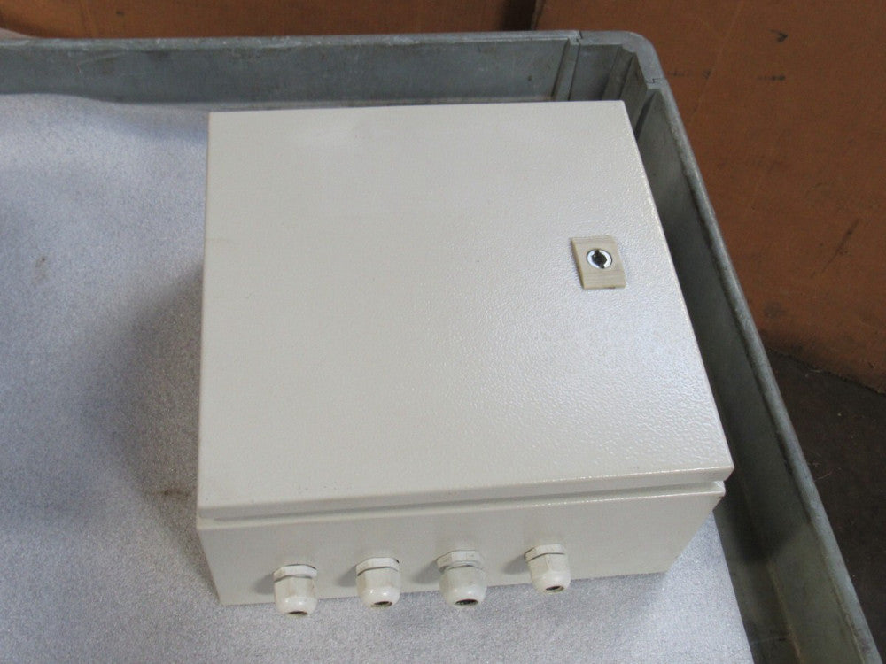 NO NAME WALL MOUNT ELECTRICAL ENCLOSURE 300X300X150MM (12"X12"X6") W/ Backplate