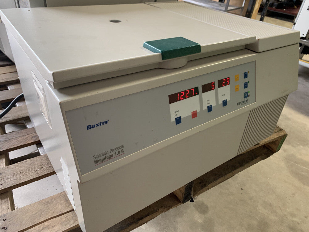 Heraeus Scientific Products Megafuge 1.0 R Refridgerated Centrifuge