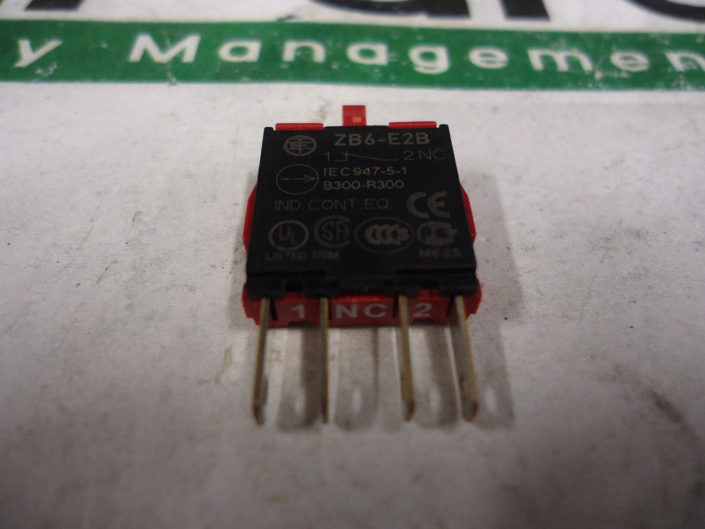 ZB6-E2B, Schneider Electric, Switch Contact Blocks, USED!