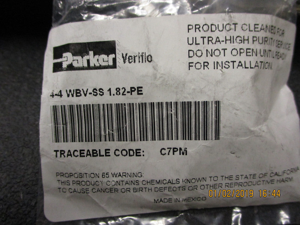 4-4 WBV-SS 1.82-PE Parker Vacuseale pneumatic bulkhead BRAND NEW!